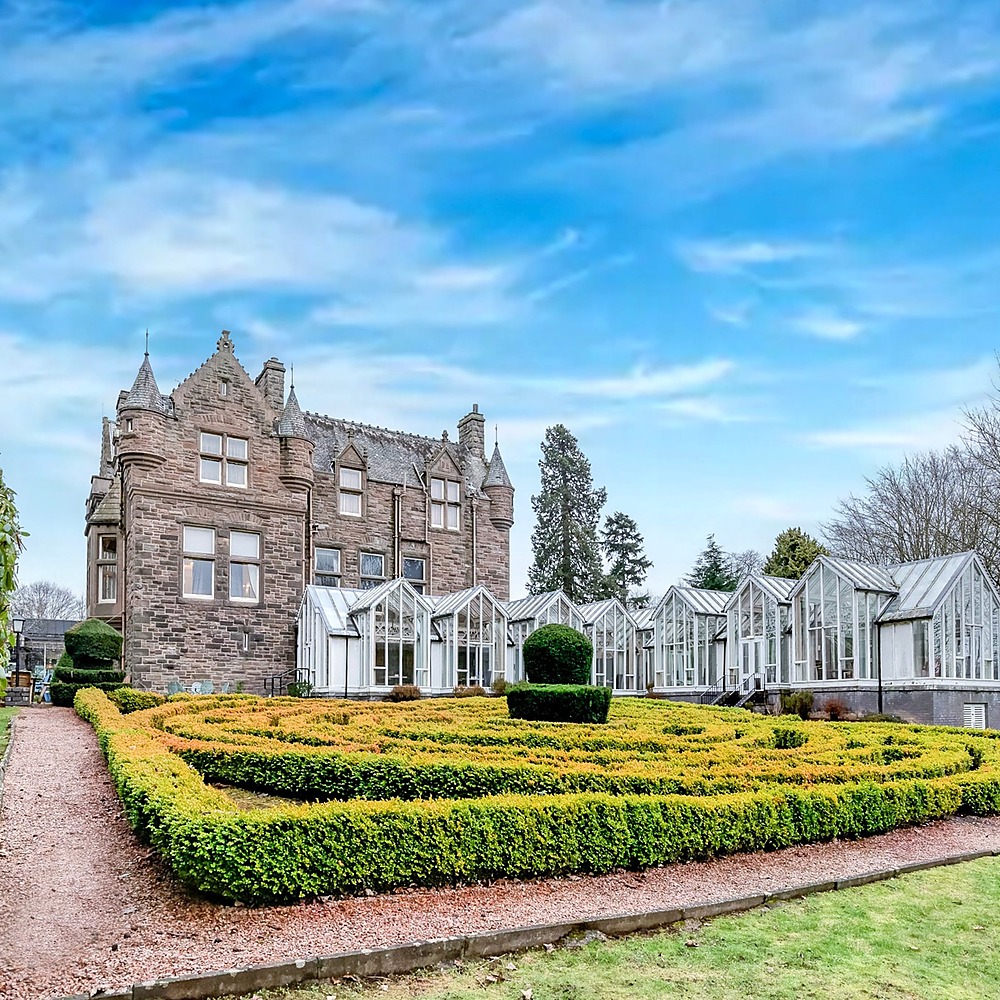 The Landmark Hotel Dundee and gardens