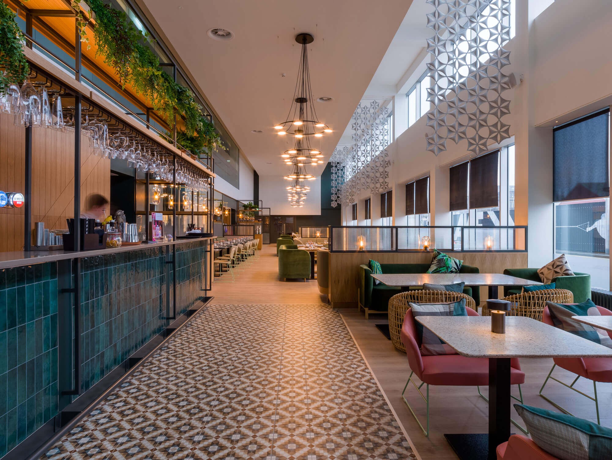 Quayside Bar at Apex City Quay Hotel